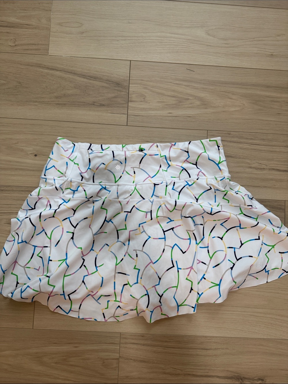 Athleta White Ace tennis Skort with Multicolor Circle Line Print - 15.5 in - Picture 4 of 4